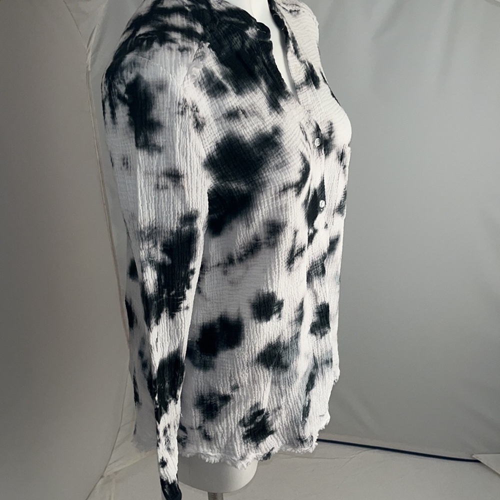 Stone and Sky black and white tie die gauzy button down top M - Picture 2 of 8